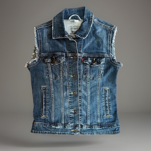 Levi's BoHo Festival CHIC Pocketed Blue Denim Jean Vest Shirt Top sz 8 P - Picture 1 of 4